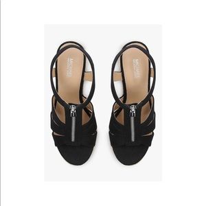 🖤MICHAEL KORS WEDGE🖤